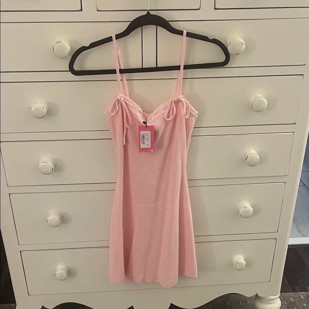 Pink Sleeveless Sweater Dress Edikted